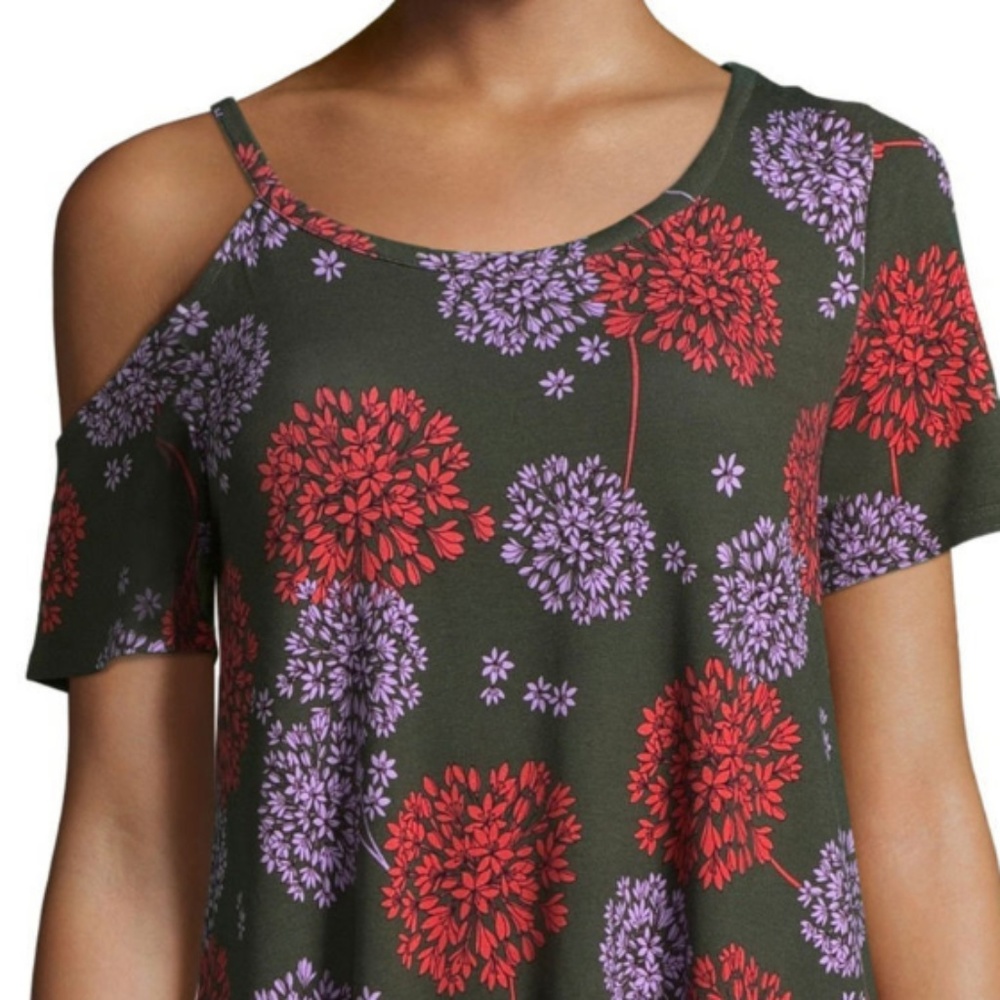 a.n.a One Shoulder Tee - Picture 2 of 2